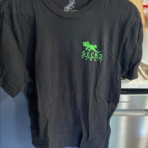 Gecko Hawaii Black T-Shirt with Green Logo